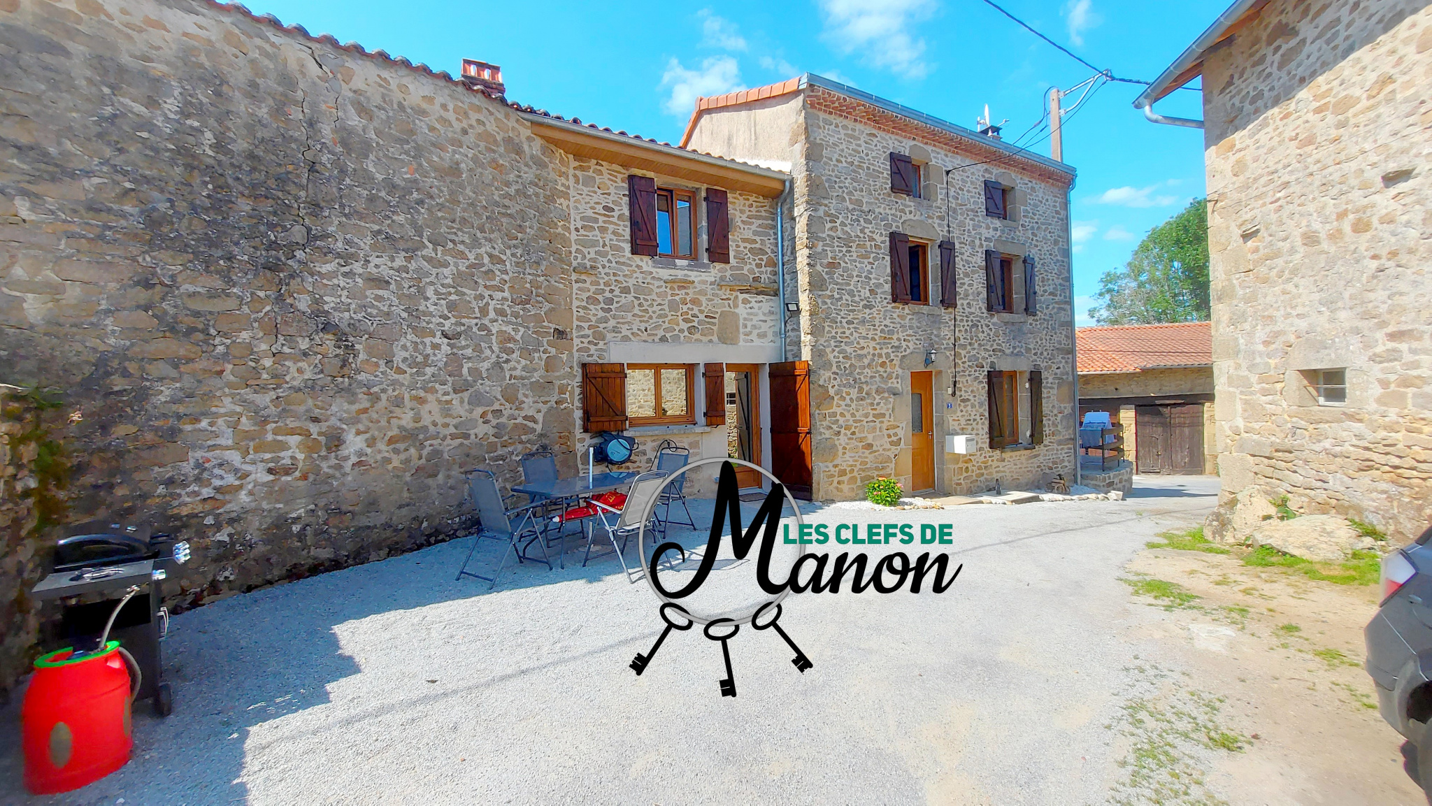 House 107MÂ2 IN STONE 3 BEDROOMS + 2ND House