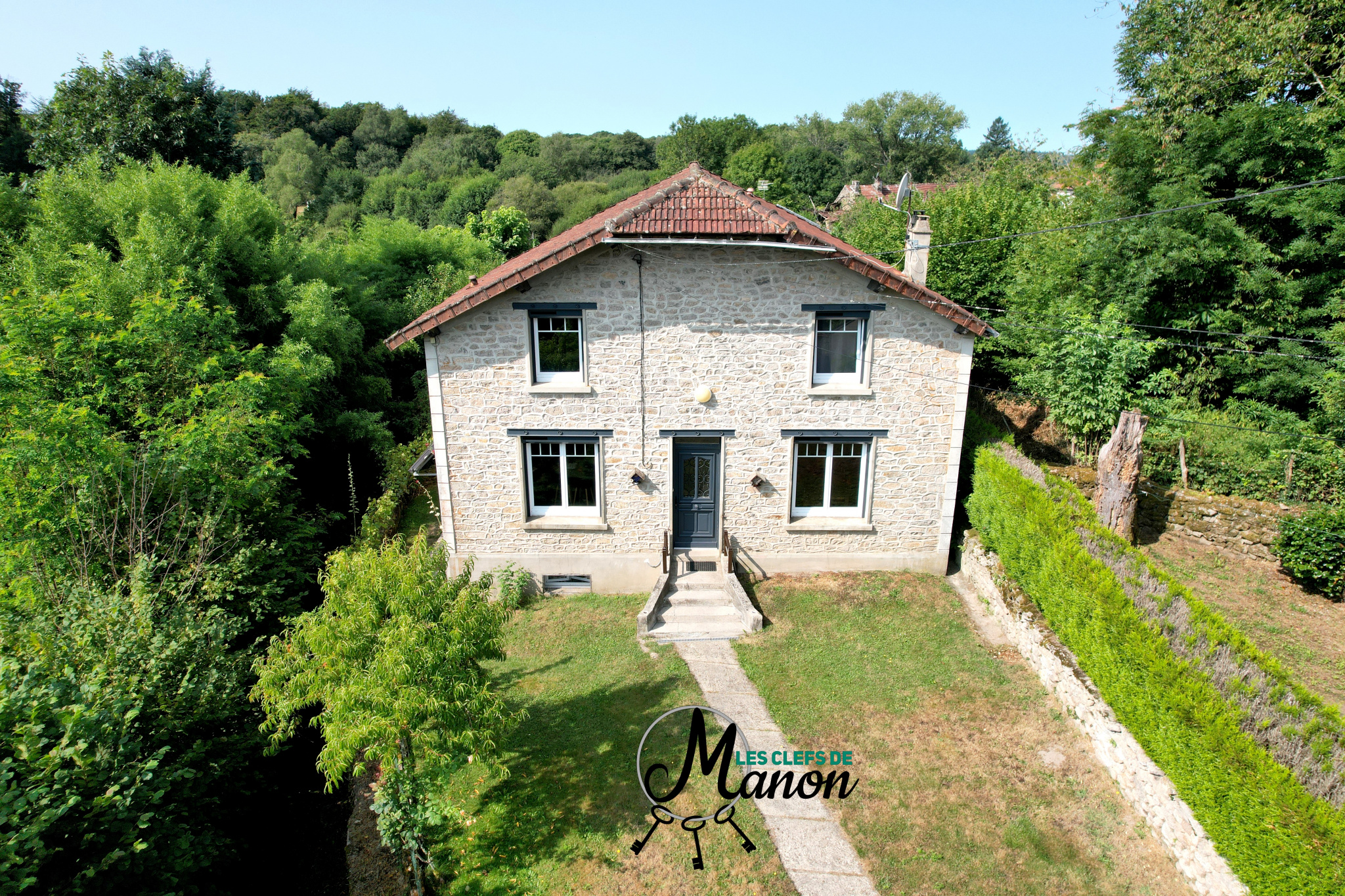 Splendide maison sans travaux à BERSAC-SUR-RIVALIER