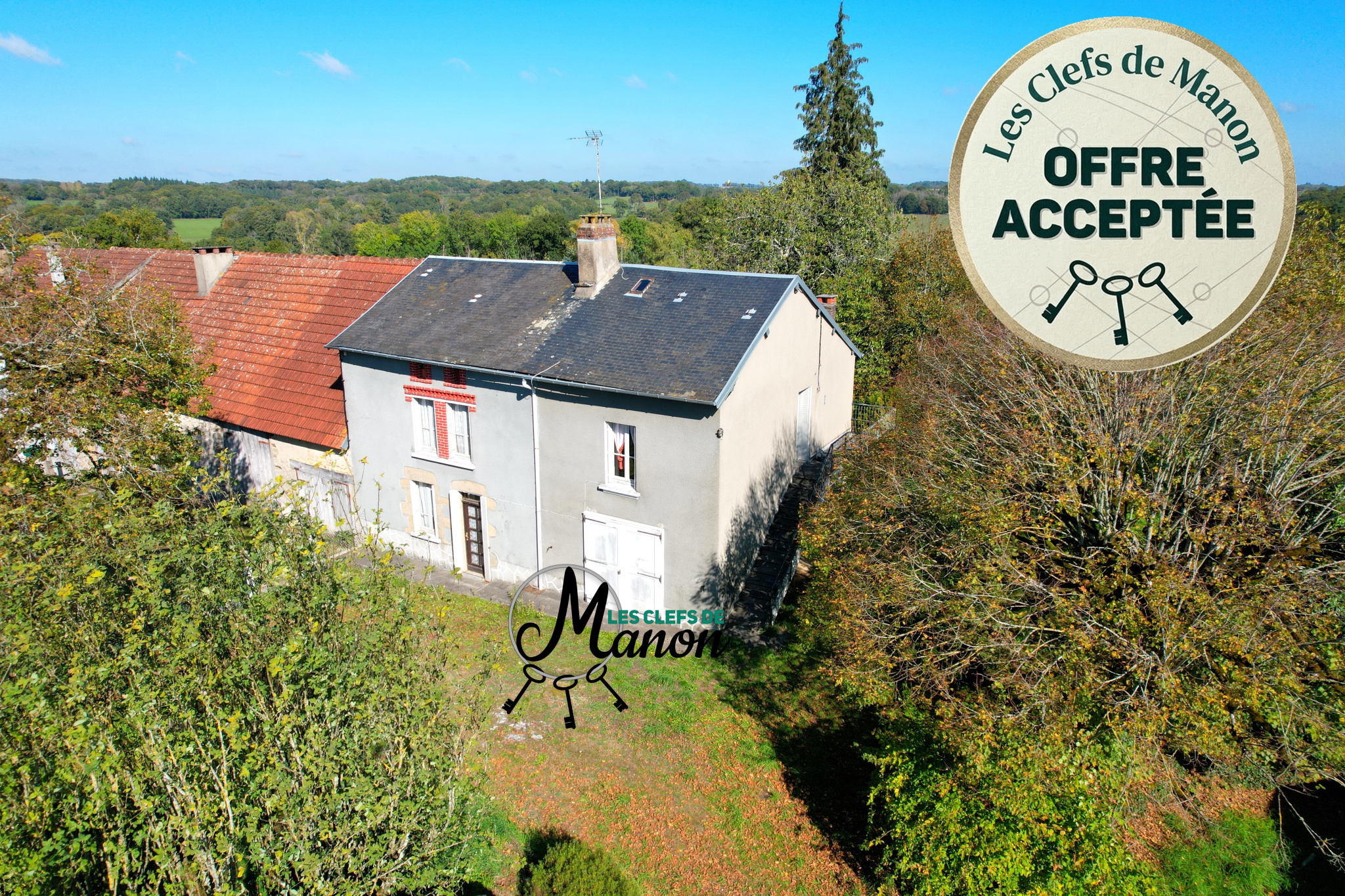 Propriété pierres à rénover dans hameau calme de FROMENTAL (