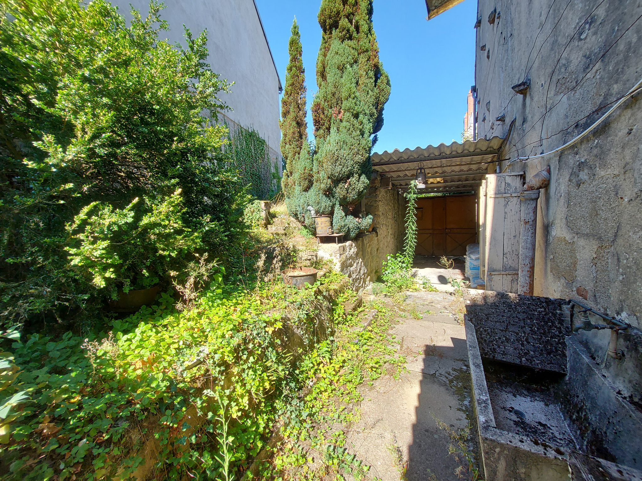 3 bedroom house with great potential Bessines-sur-Gartempe